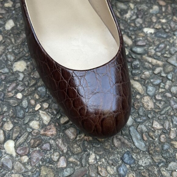 Ann Taylor Brown Embossed Croc Leather Platform Round Toe Heels Size 8.5 Medium - Picture 5 of 12